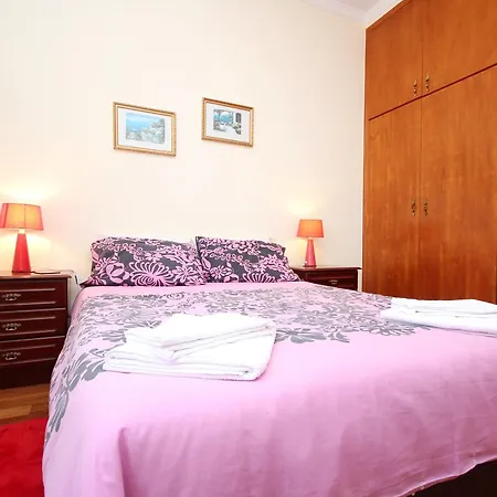 Casa Dos Sonhos * Santa Cruz (Madeira)